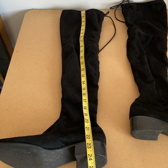 Charles By Charles David Over the Knee Faux Black Suede Boots. 8.5 - Picture 3 of 11